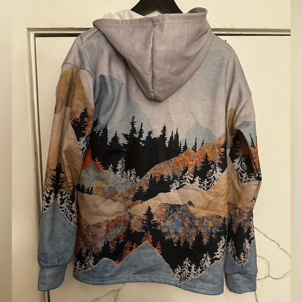Scenic Mountain Print Hoodie - Picture 2 of 3